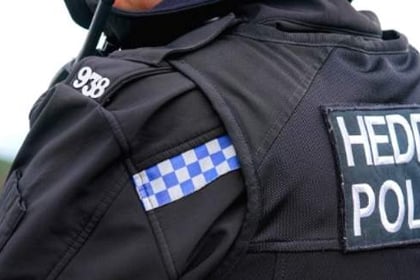 Police warn Pembrokeshire public on male phoning purporting to be an officer