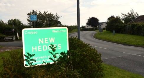 New Hedges sign