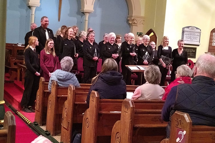 Quaynotes choir at Tenby Arts Club