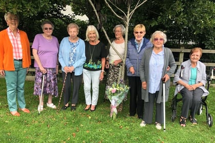Saundersfoot WI pay their respects to Her Majesty