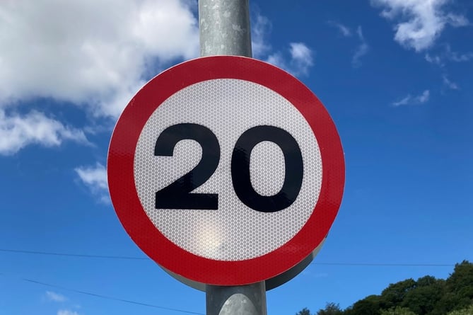 20 mph sign