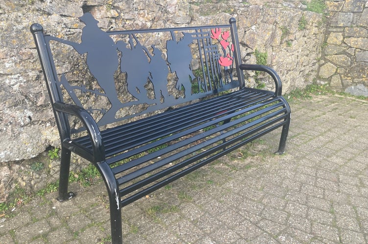 Tenby war memorial bench