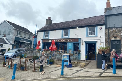 Saundersfoot bar's plans withdrawn