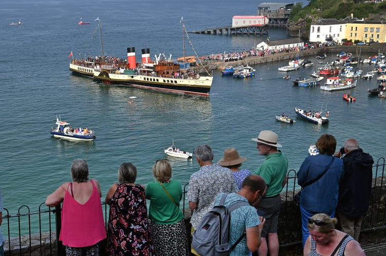 The Waverley paddle steamer at Tenby