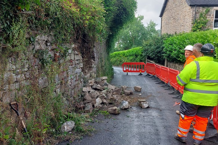 Wiseman's Bridge road closure