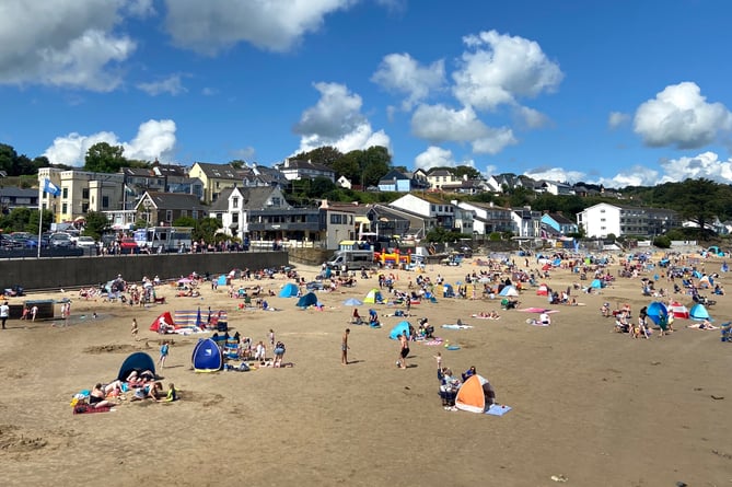 Saundersfoot beach