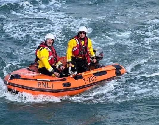 Alfie the Border Collie gets a helping hand from Angle RNLI | tenby ...