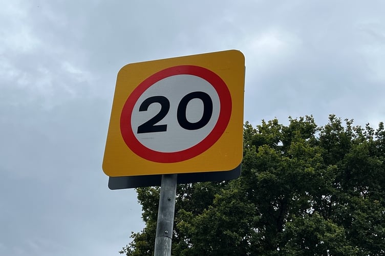 20mph sign