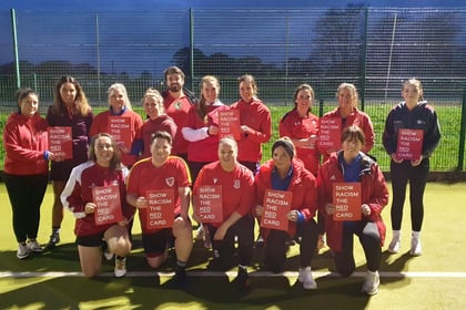 Kilgetty AFC women show support for ‘show racism the red card’