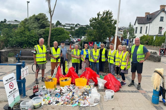 Saundersfoot litter pick