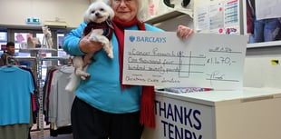 Festive fundraising baker Maureen raises £1,470 for Cancer Research UK