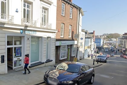 Call on Pembrokeshire Council to change banker after branch closure