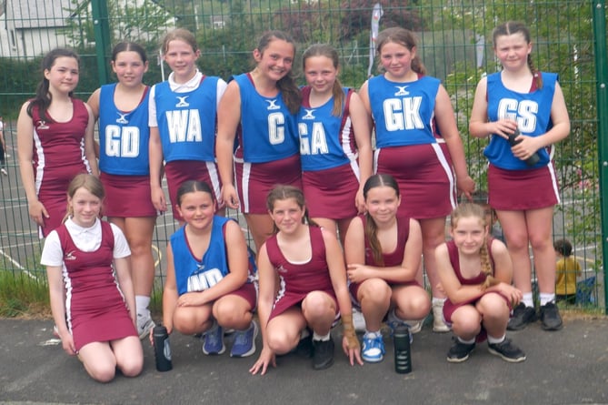 Saundersfoot school netball