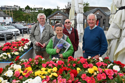 Saundersfoot welcomes 'Wales in Bloom' judges for a walkabout