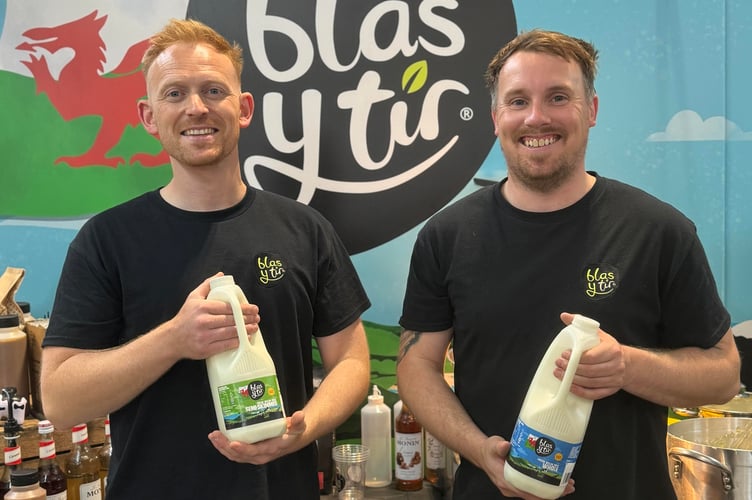 Blas y Tir Welsh milk Creamery