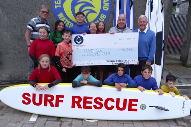 Freemasons from Tenby Lodge were able to present a cheque for £600 to members of the Lifesaving Club