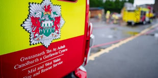 Firefighters tend to chalet roof fire in Pembroke