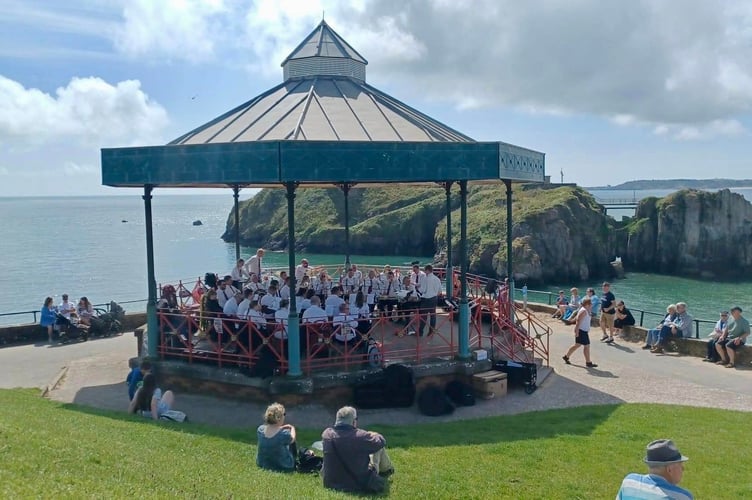 Sun and sea enjoyed by all as Staines Brass hit Tenby