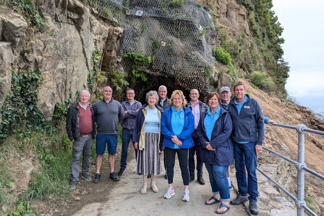 Coppet tunnels reopen