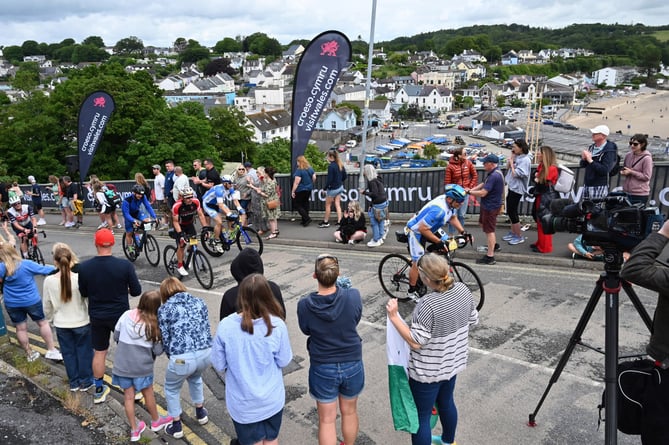 Long Course cyclists in Saundersfoot