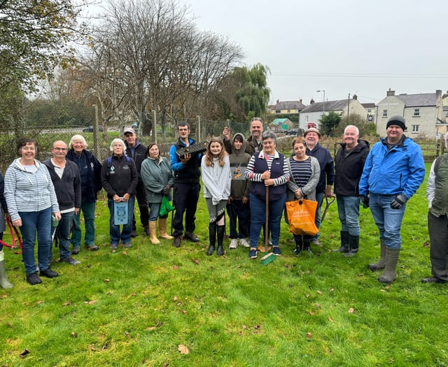 Local heroes and visitors kickstart MIlton Play Park rewilding project