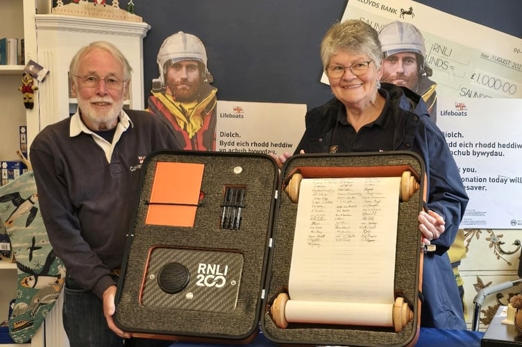 Recently, members of the Saundersfoot RNLI branch welcomed the organisation’s 200th special anniversary memorial scroll to the seaside village. 