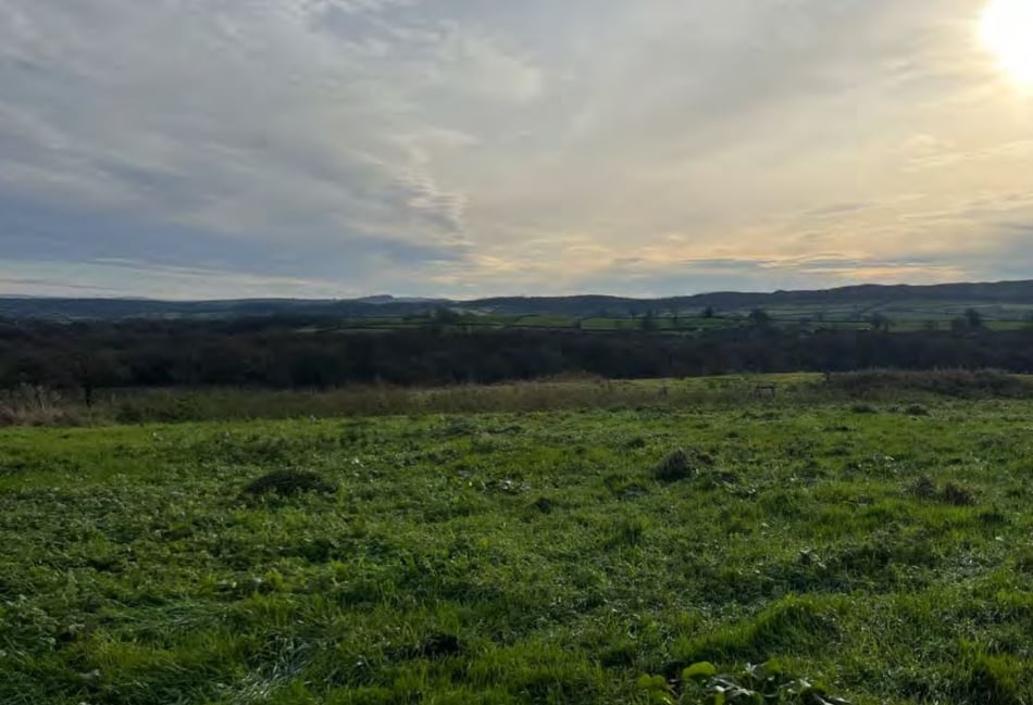 Green light for solar farm at former Carmarthenshire landfill site