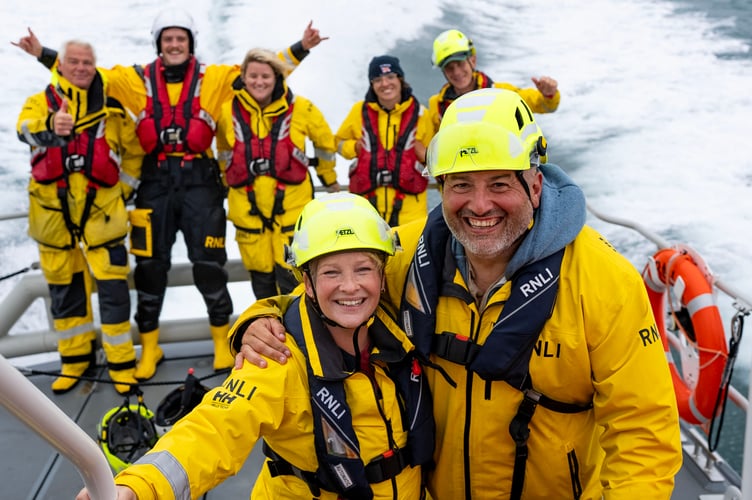 Wynne and Joanna: All At Sea,6,Joanna Page, Wynne Evans,with RNLI St Davids,Barn Media Ltd / BBC Cymru Wales