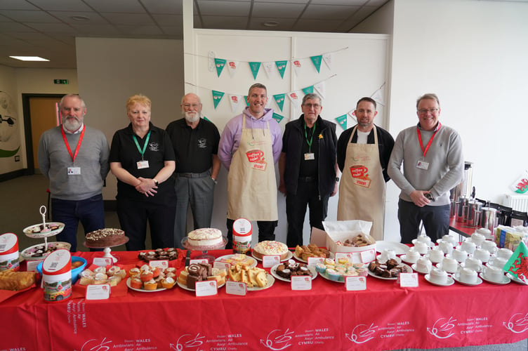 This week James Hook and Shane Williams put on their aprons on March 5 to treat the supporters, volunteers and staff to a coffee morning at the Charity’s headquarters in Dafen, Llanelli. 